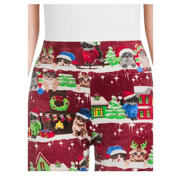 No Boundaries Juniors Christmas Velour Leggings; size: juniors large(11-13) - Picture 3 of 3